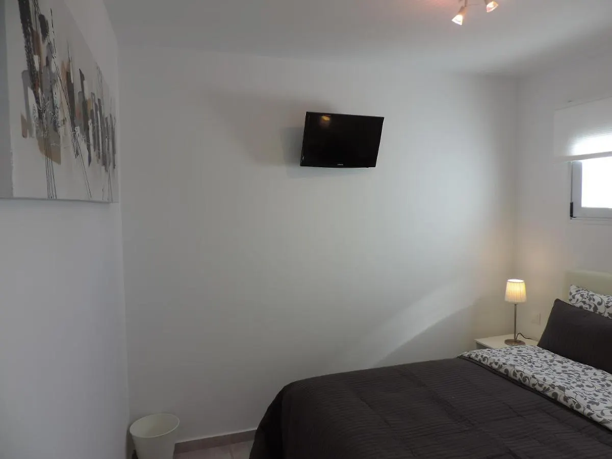 Los Gracioseros 209-2Bed -1St Floor-A/C-Uk Tv-Wifi 푸에르토 델 카르멘 0*,  스페인